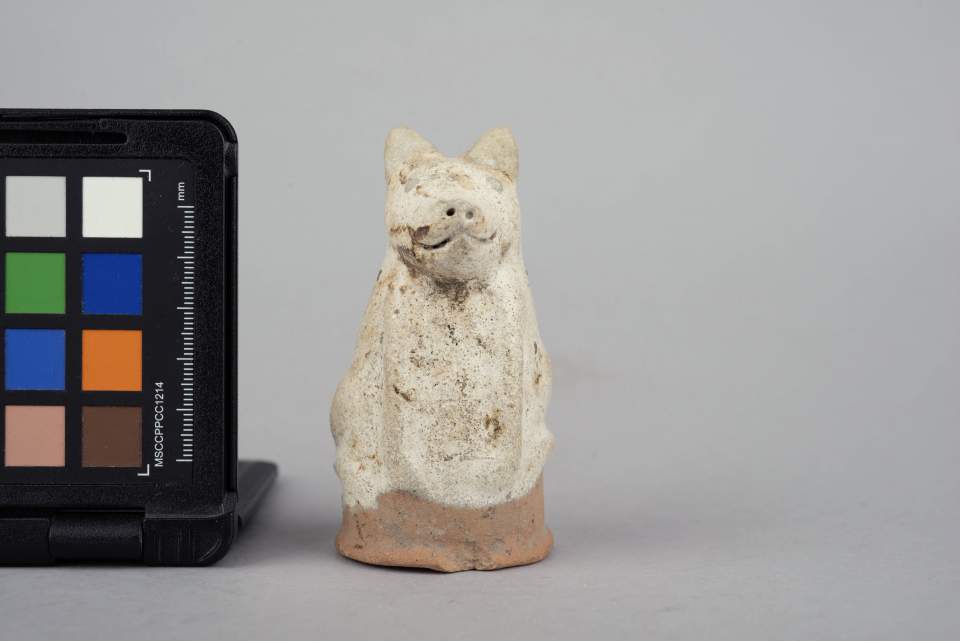 Kleine Keramikfigur
