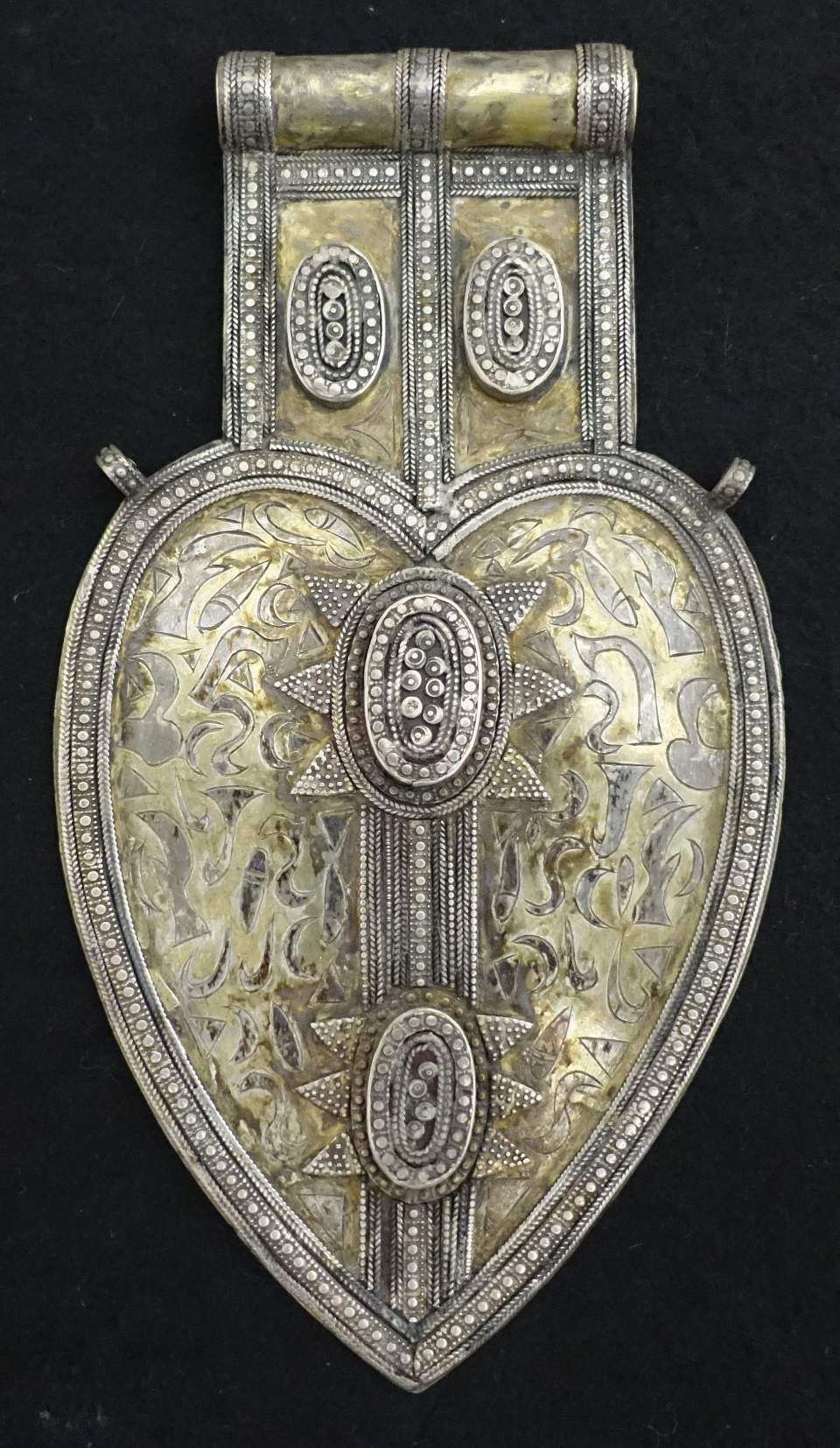 Rückenschmuck "asyk"
