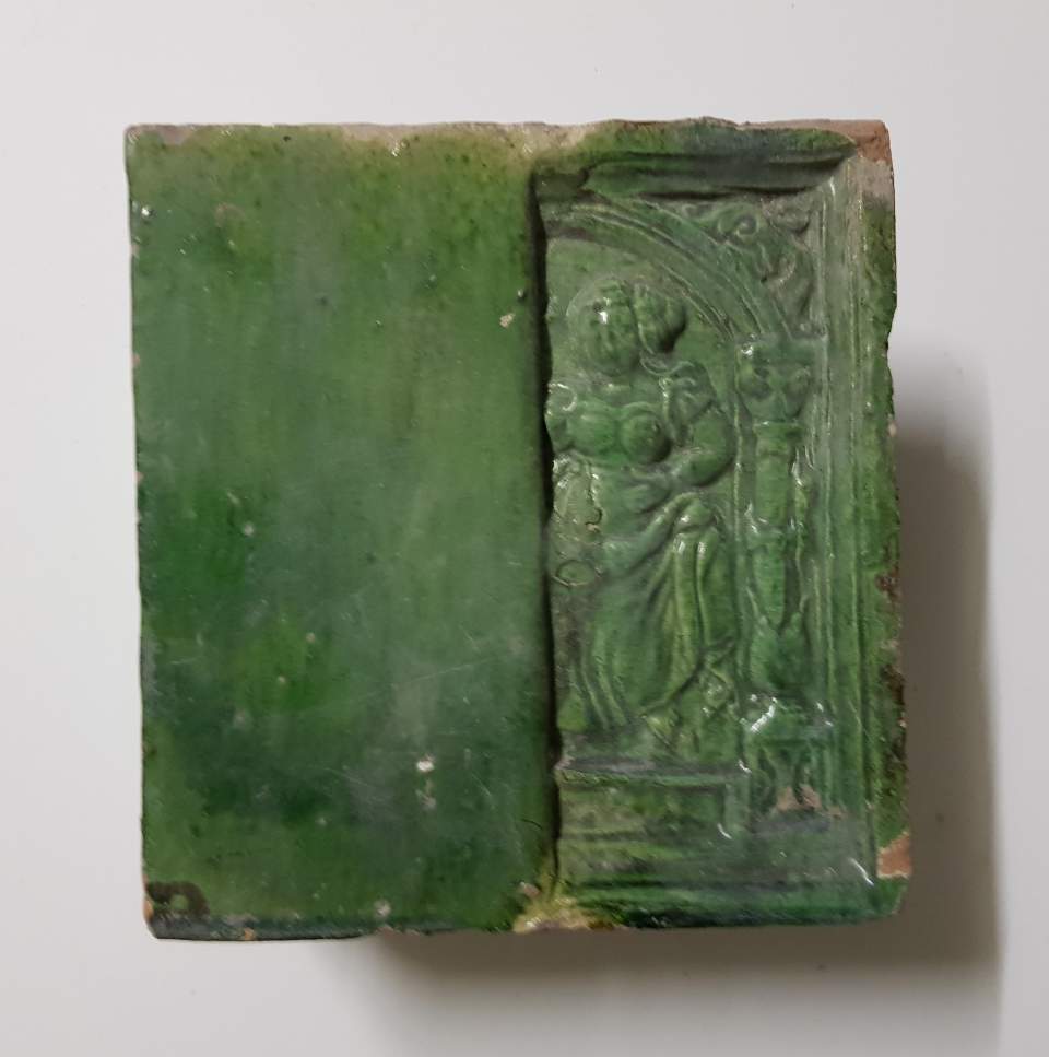 Ofenkachel, Eckkachel, grün Allegorie des Sehsinns