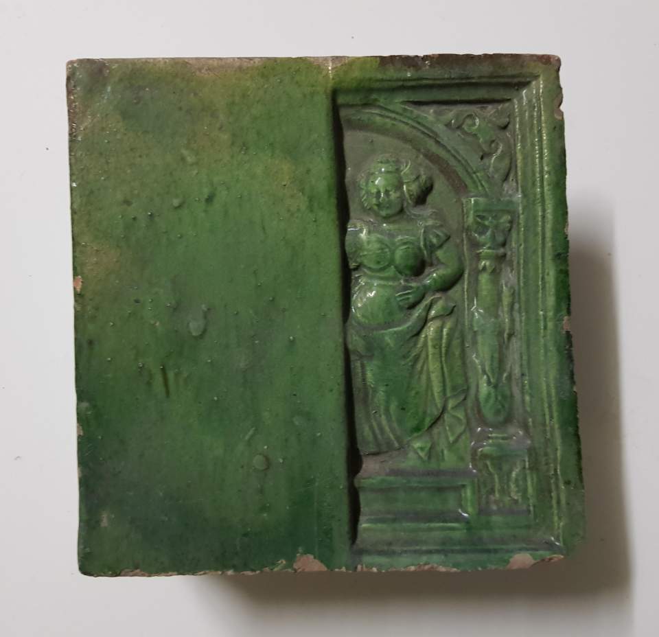 Ofenkachel, Eckkacheln, grün Allegorie des Sehsinns