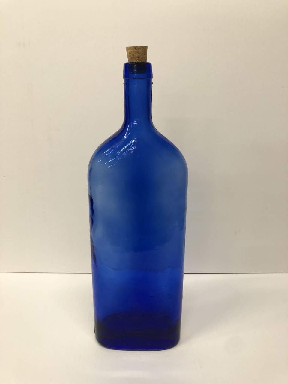 Sammlung von blauem Glas