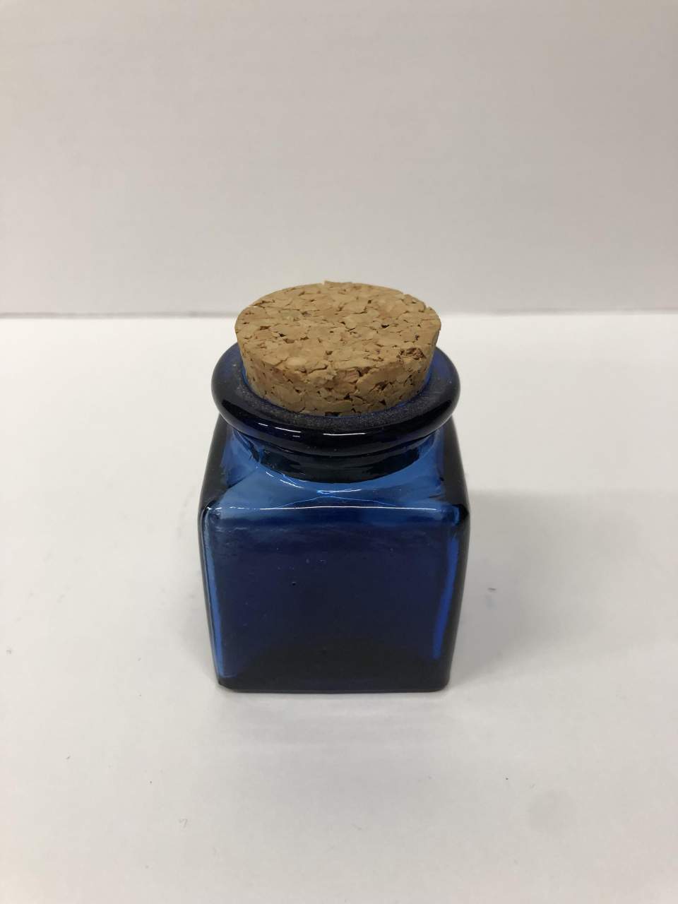 Sammlung von blauem Glas