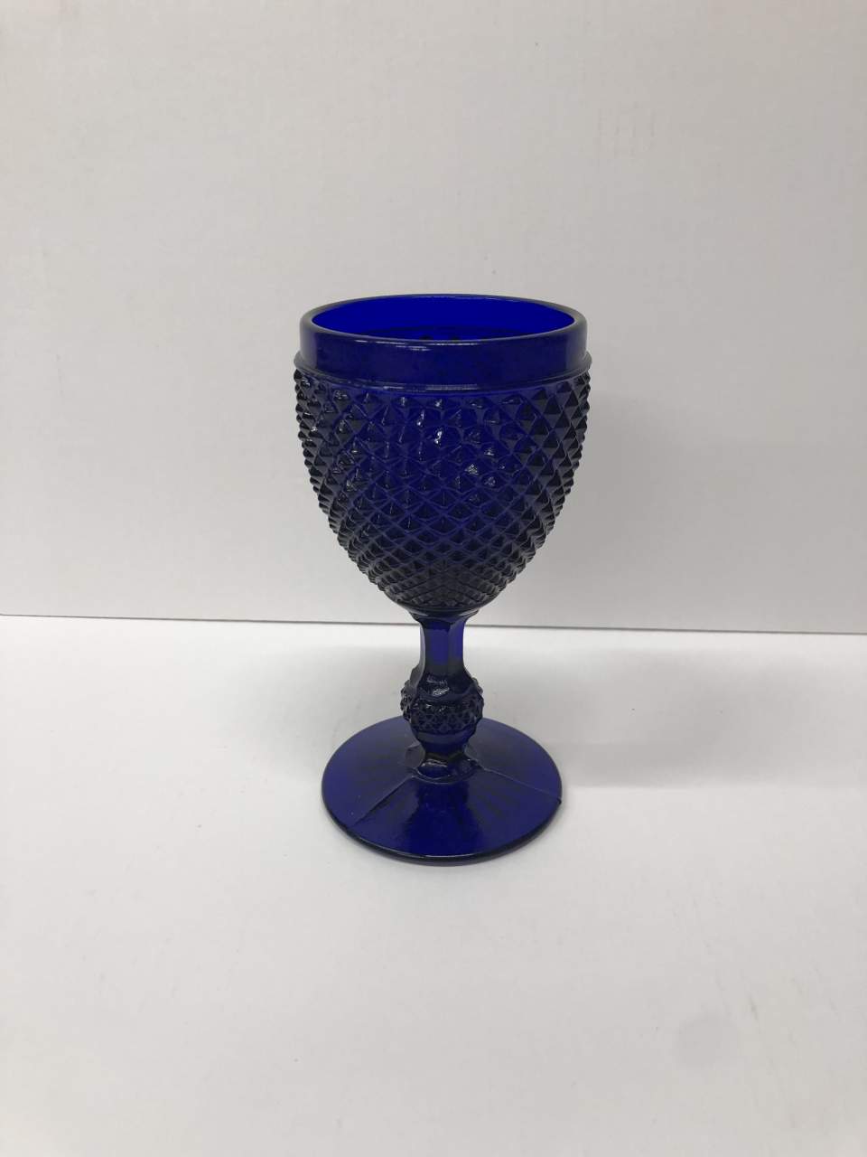 Sammlung von blauem Glas