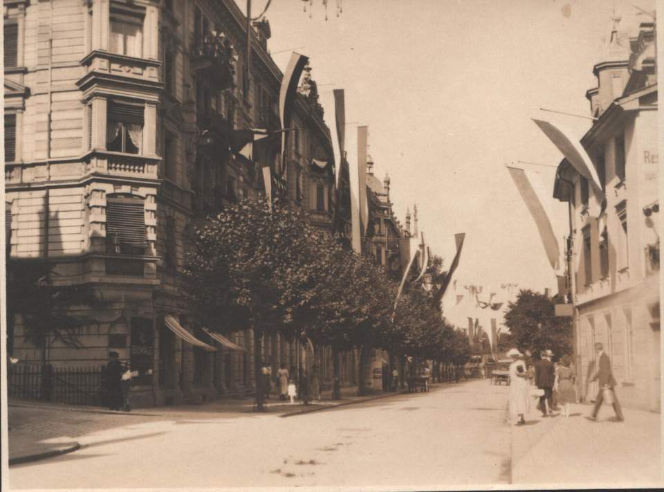 Ansicht des Historischen Umzuges kurz vor 1900