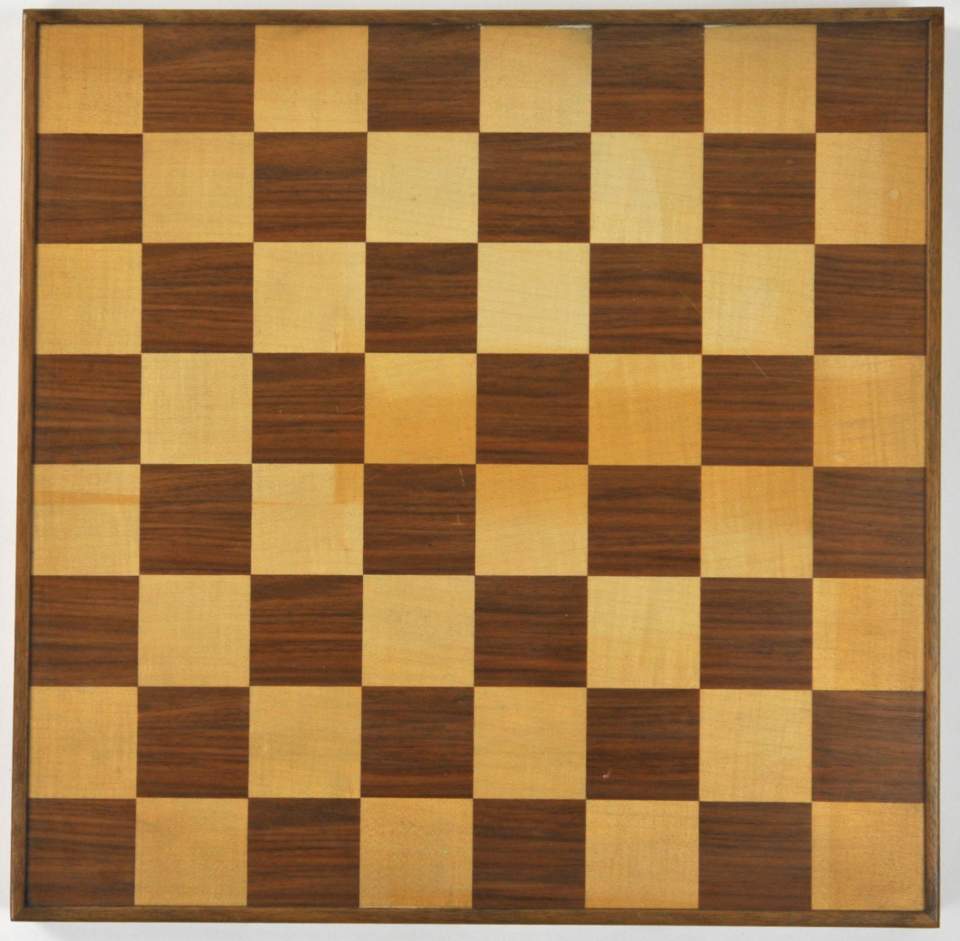 Schachspiel Brett (mit Mühle auf Rückseite)