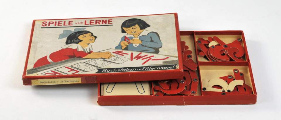 Buchstaben- und Ziffernspiel, Legespiel