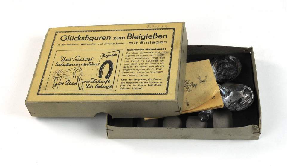 Spiel, Brauch, Bleigiessen mit Gebrauchsanleitung