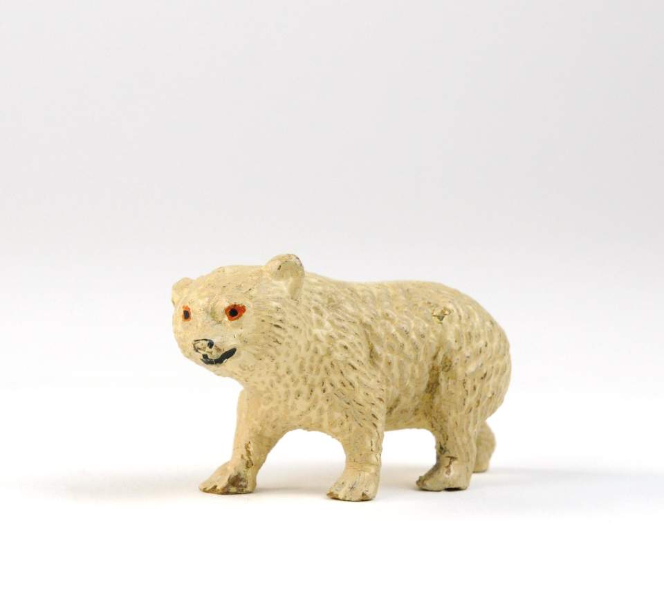 Zoo-Modell: Eisbär Jungtier stehend