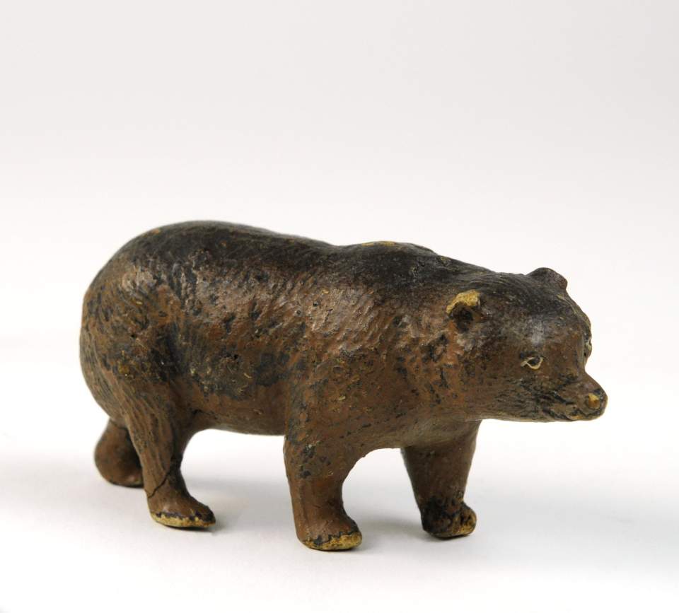 Zoo-Modell: Braunbär stehend
