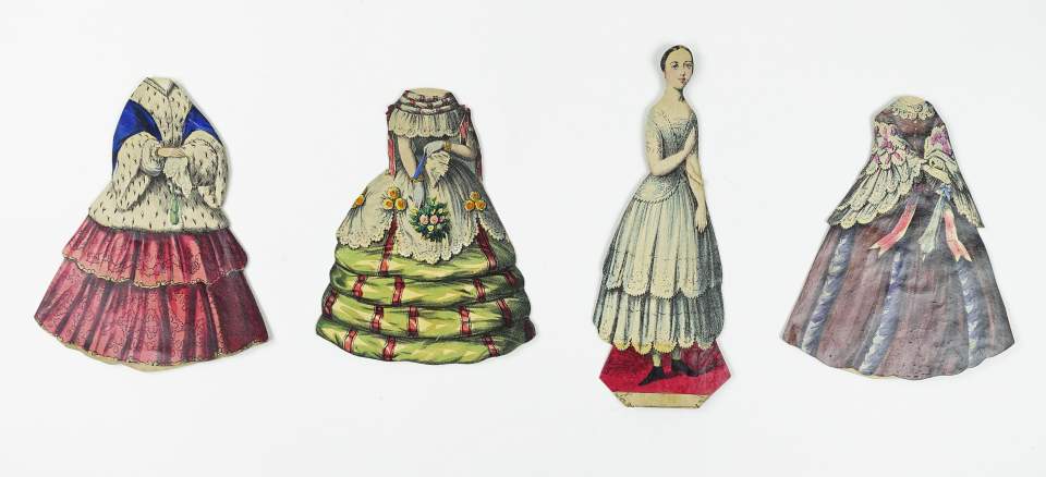 Anziehpuppen, Papierfiguren