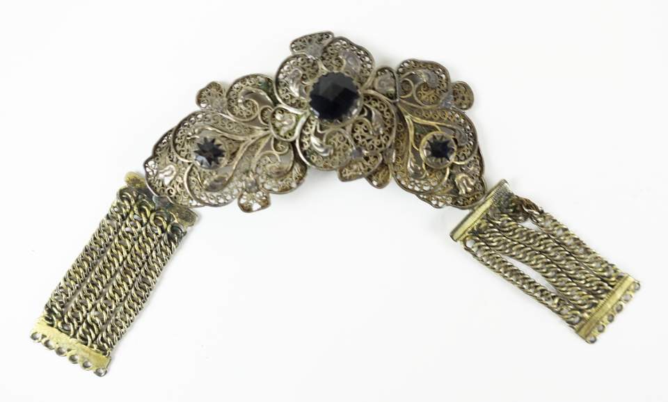 Kette und Filigranschloss, Trachtenschmuck, Silberfiligranschmuck
