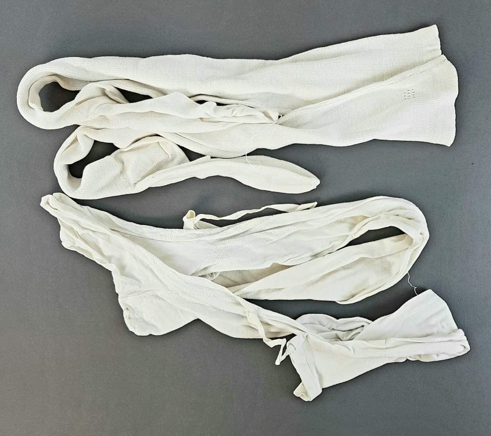 Kniestrümpfe, Strümpfe