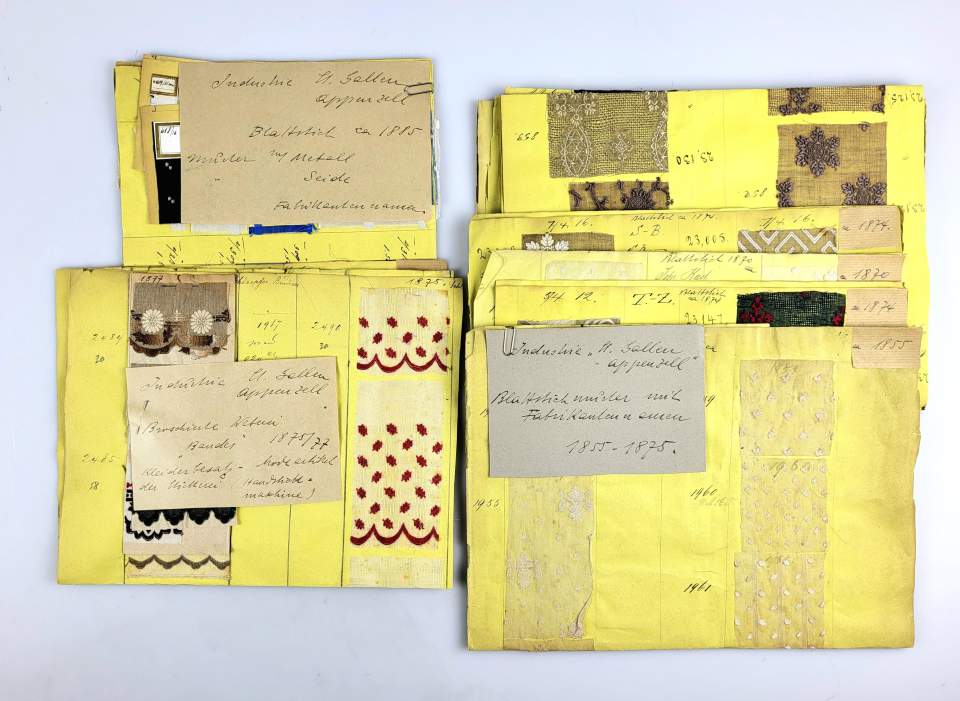 Sammlung verschiedener Musterblätter, Musterabschnitte, Musterkarten Weberei und Stickerei