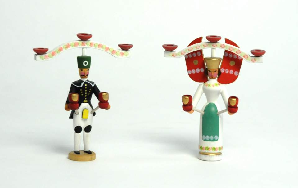 Kleines Figuren-Paar, Jochbogen-Engel und Bergmann