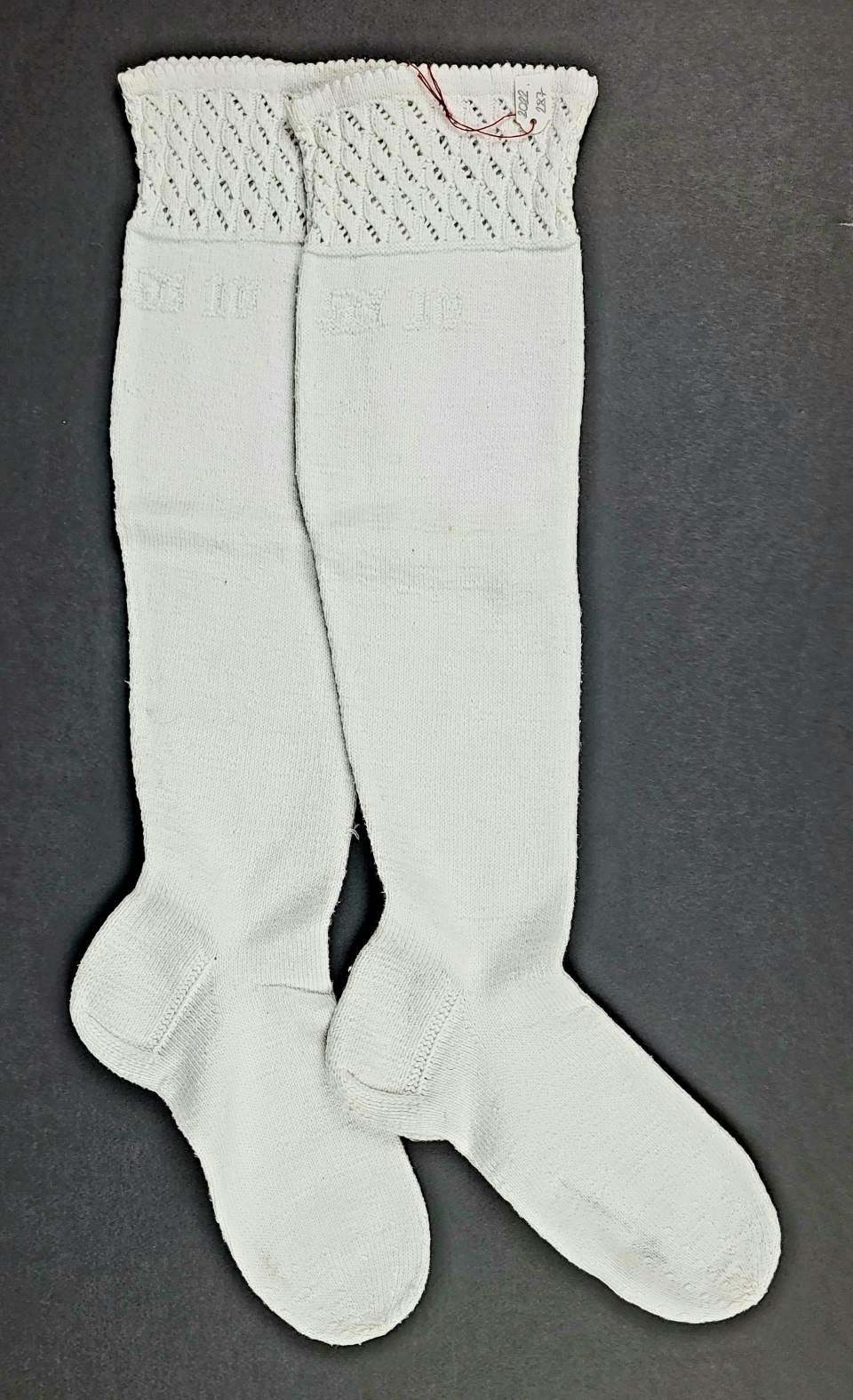 Paar Kniestrümpfe der Albertine Bär (1848-1883)