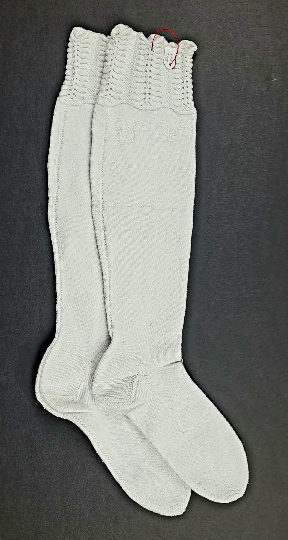 Paar Kniestrümpfe der Albertine Bär (1848-1883)