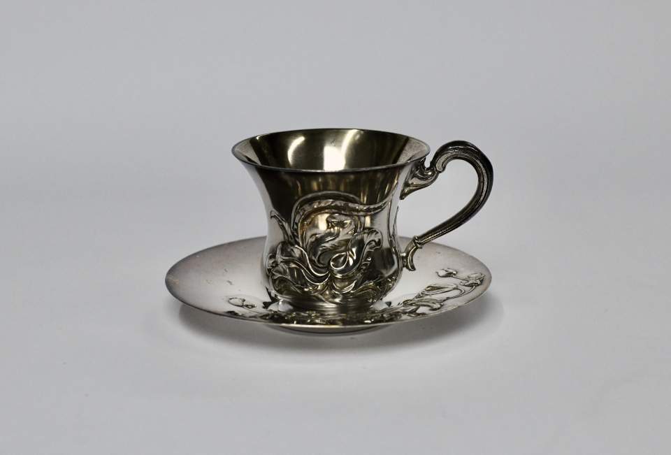 Mokka- oder Teetasse mit Unterteller