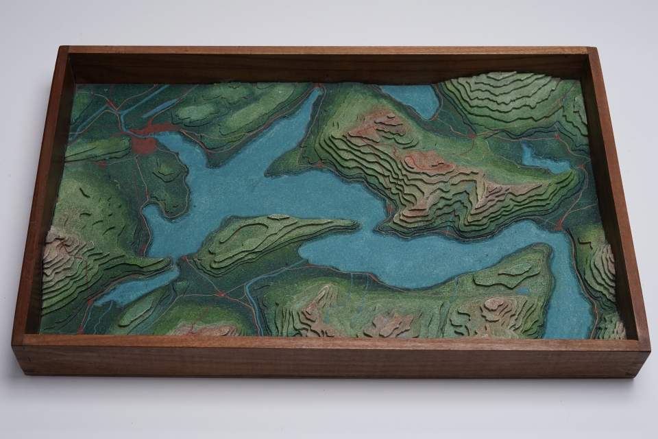 Drei Kartenreliefs, Georeliefs