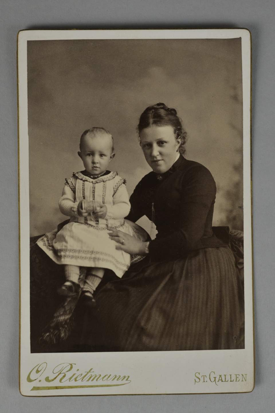 Zwei Fotografien, Porträts von Walter Gröbly