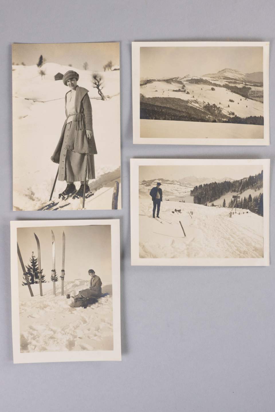 4 Fotografien, Skiausflug ins Toggenburg