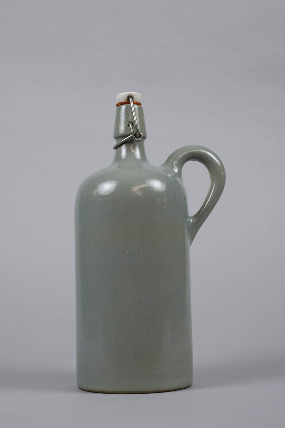 Henkelflasche, Mineralwasserflasche