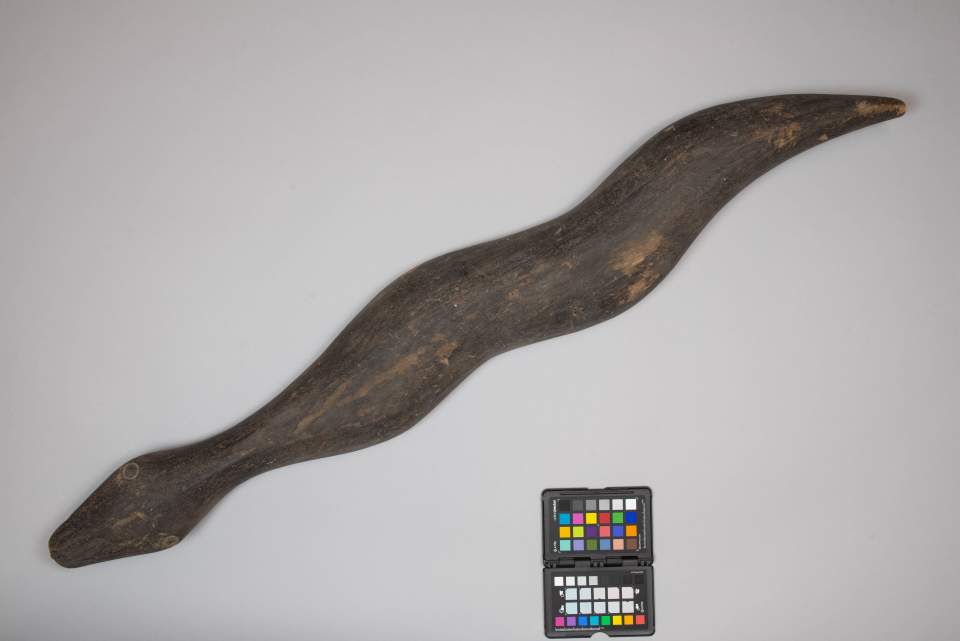 Holzfigur Schlange 