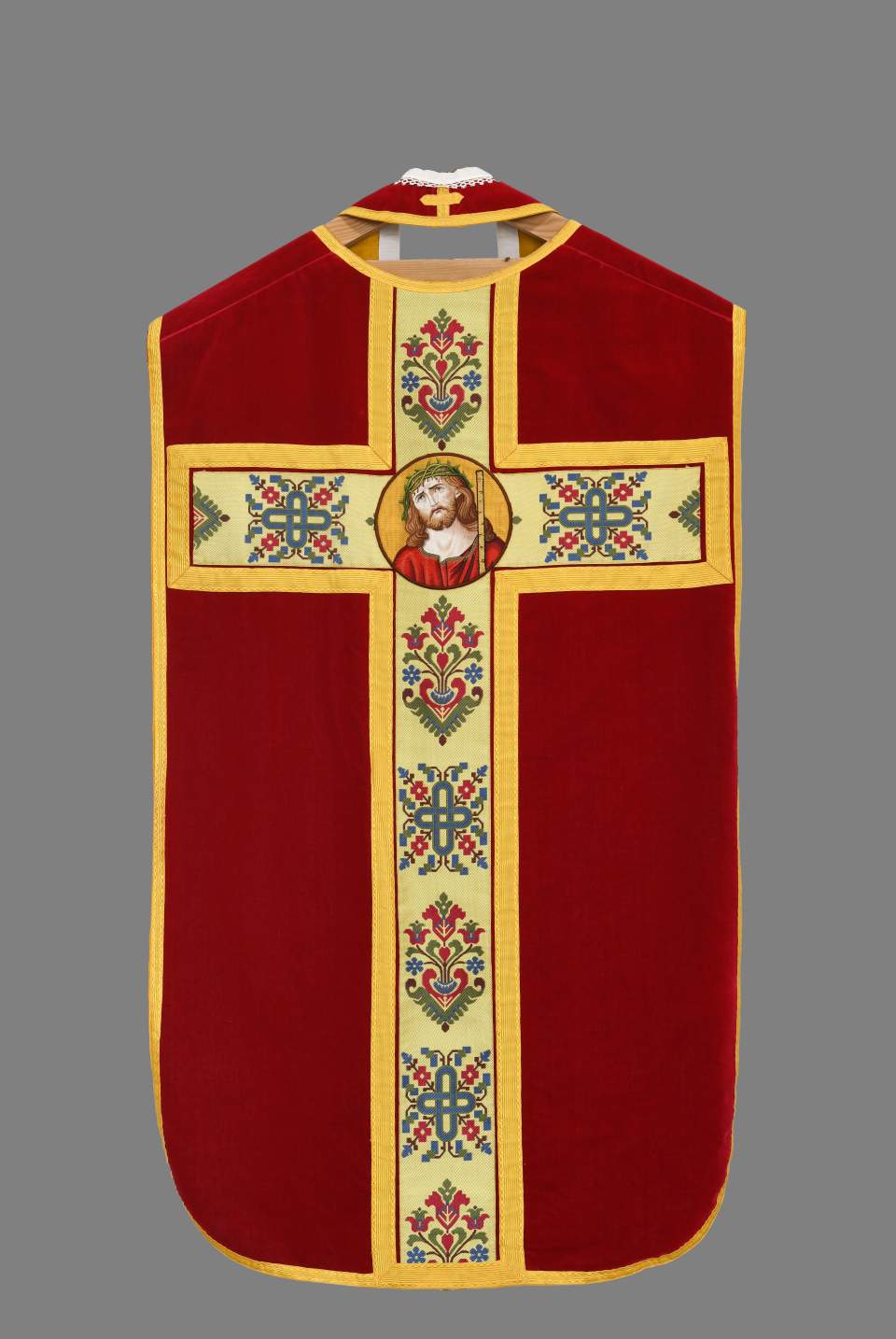Kasel (Messgewand) mit Stola, Kelchvelum, Bursa und Manipel