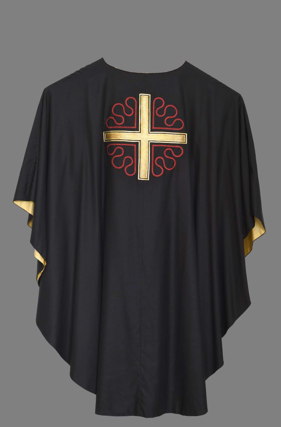 Kasel (Messgewand) mit Stola, Kelchvelum, Bursa und Manipel