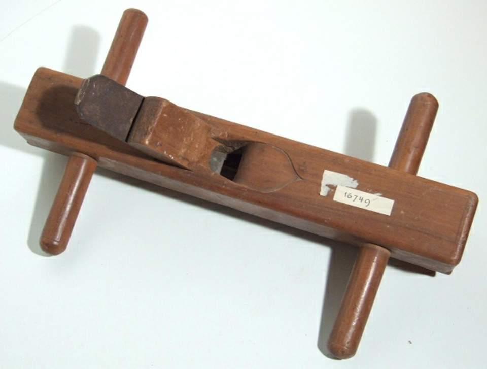 Zimmermannswerkzeuge, Balkennuthobel "Gesellenfinger"