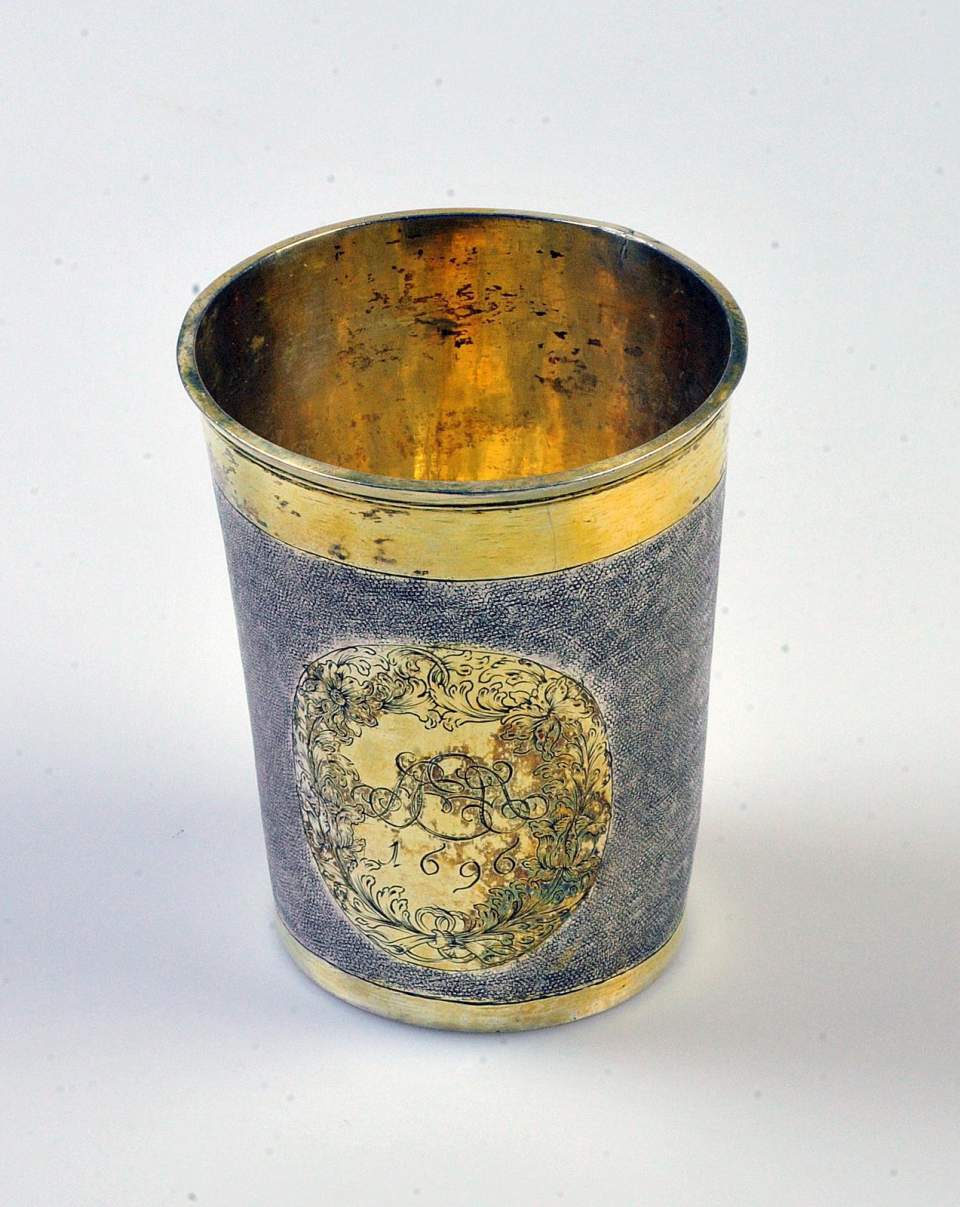 Becher, Schlangenhautbecher, Fischhautbecher
